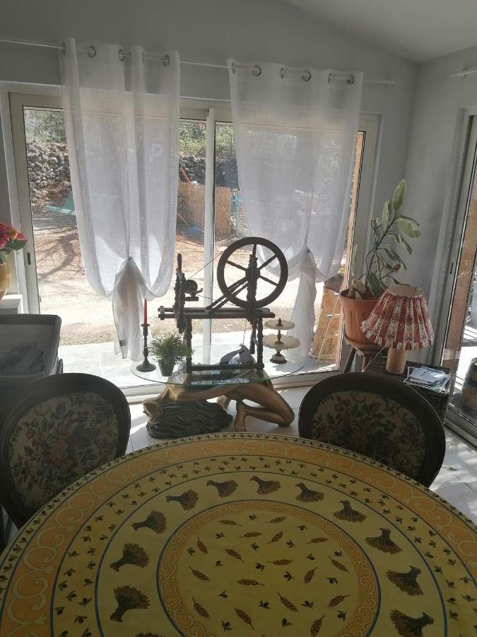 Maison Campagnardeオープス エクステリア 写真